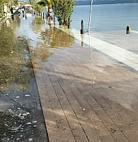 Köyceğiz Gölü taştı, Atatürk Kordonu sular altında kaldı