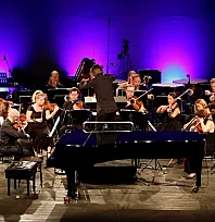 Londra'nın ünlü orkestrası Covent Garden Sinfonietta, Türkiye'de ilk kez Bodrum'da konser verdi