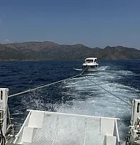 Marmaris açıklarında arıza yapan motor yattaki 7 kişi Sahil Güvenlik ekiplerince kurtarıldı