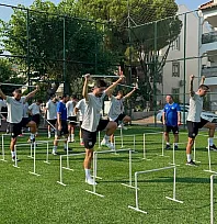 Marmaris Belediyespor sezon öncesi ilk antrenmanına çıktı