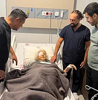 Marmaris Devlet Hastanesi'nde 93 yaşındaki hastaya başarılı göz ameliyatı
