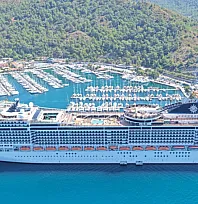 Marmaris'e 'MSC Divina' kruvaziyeri 4 bin 121 turist getirdi