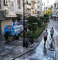 Marmaris Sevgi Yolu'nda temizlik çalışması