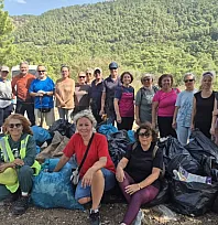 Marmaris'te ormanlık alanda temizlik yapıldı