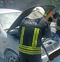 Marmaris'te Seyir Halindeki Otomobilde Çıkan Yangın Söndürüldü