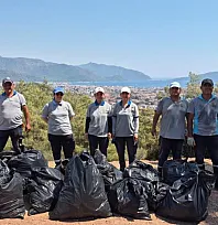 Marmaris'te seyir noktalarında temizlik çalışması