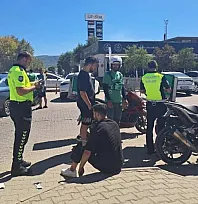 Menteşe'de motosiklet ve otomobil çarpıştı: 1 yaralı