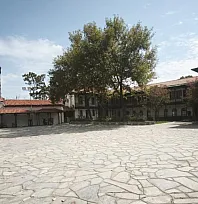 Menteşe'deki bazı tarihi taşınmazlar Mihrişah Valide Sultan Vakfı'na tescil ediliyor