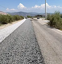 Milas'ta Kırsal Mahallelerde Sathi Kaplama Çalışmaları Başladı