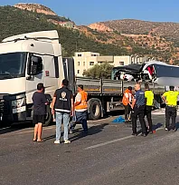 Milas'ta yolcu otobüsü ile tır çarpıştı: 2 ölü, 18 yaralı