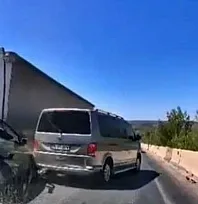Milas'taki 5 araçlı kaza kameraya yansıdı