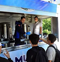 Muğla Büyükşehir'den Üniversite yerleşkesinde çorba ikramı