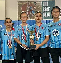 Muğla'da hokey heyecanı U14 Ligi'nde sürüyor