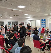 Muğla'da Kızılay'ın kan bağışı kampanyasına öğrenciler destekte bulundu