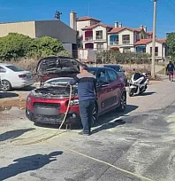 Muğla'da seyir halindeki otomobilde yangın çıktı