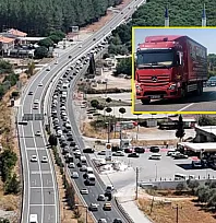 Muğla'da zincirleme kaza sonrası karayolunda trafik tıkandı