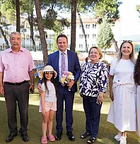 Muğla İl Milli Eğitim Müdürü Çay haftanın ilk gününde minik yüreklerle buluştu