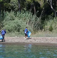 Muğla'nın Cennet Koylarında 306 Tonluk Temizlik