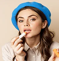 Peptit İçeren Dudak Balmı Ne İşe Yarar? Dudak Bakımında Peptit Kullanımı