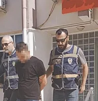 Polis kapıyı kırdı, kadını kurtardı
