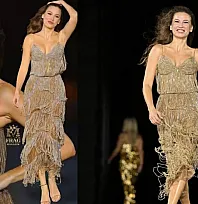 Serenay Sarıkaya Paris'te göz kamaştırdı! Altın elbisesiyle podyuma çıktı