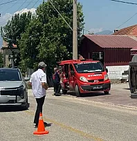Seydikemer'de İki Otomobil Çarpıştı: 1 Yaralı