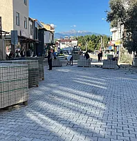 Seydikemer'de üstyapı çalışmaları aralıksız sürüyor