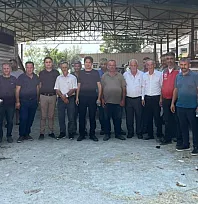 Seydikemer'de yangında hayvanlarını kaybeden çiftçilere küçükbaş hayvan desteği