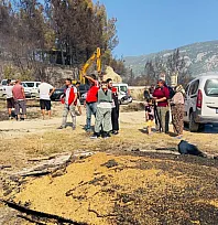 Seydikemer'de yangından etkilenen üreticiler yalnız bırakılmıyor