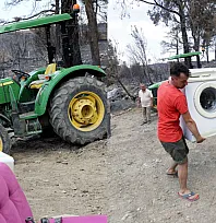 Seydikemer'de Yangının Yaraları Sarılıyor: 'Başımızı Sokacağımız Bir Yerimiz Oldu'