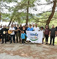 Temiz Fethiye İçin İnlice'de El Ele Temizlik Çalışması