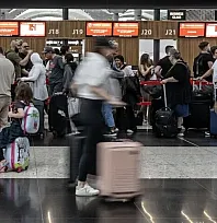 Türk turistler yurt dışından 362 milyon dolarlık hediyeyle döndü