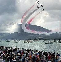 Türk Yıldızları Fethiye'de Gökyüzünü Renklendirdi