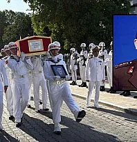 Yargıtay Onursal Daire Başkanı Tokat, Menteşe'de askeri törenle son yolculuğuna uğurlandı