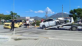 Fethiye Çamköy Kavşağı'nda kaza: 3'ü ağır 7 yaralı