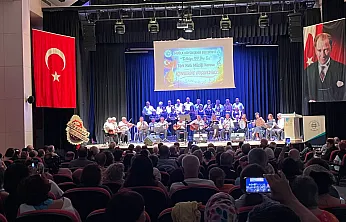 100 Yaş Evi Korosu Fethiye'de Alkış Topladı