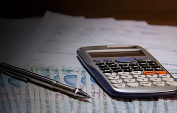 2027 asgari ücret ne kadar olacak? Yüzde 33,7 zam senaryosunda rakam belli oldu