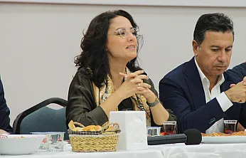 Ahmet Aras ve Gonca Köksal Aras'tan istifa açıklaması: 'Şu an istifa ediyoruz gibi bir durum yok'