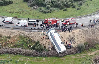 Antalya'da yolcu otobüsü şarampole yuvarlandı: 8 ölü, 26 yaralı