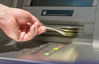 ATM para yatırma limitleri değişiyor: Banka banka güncel tutarlar