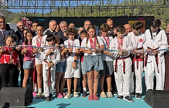 Bakan Osman Aşkın Bak'tan Marmaris'e Olimpik Yüzme Havuzu Müjdesi