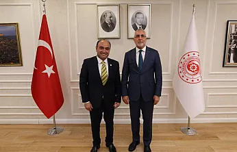 Başkan Akdenizli'den Bakan Işıkhan'a Güreş Daveti
