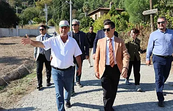 Başkan Ünlü Çetibeli'nde yol çalışmalarını inceledi