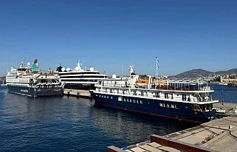 Bodrum'a 3 gemi birden geldi