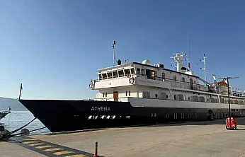 Bodrum'a üç kruvaziyer gemisiyle 650 turist geldi