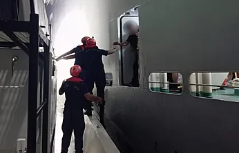 Bodrum Açıklarında Yaralanan Gemi Personeli Tahliye Edildi