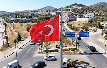 Bodrum'da bayrak direkleri bakımdan geçirildi