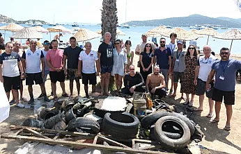 Bodrum'da Deniz Dibinden 650 Kilogram Atık Çıkarıldı