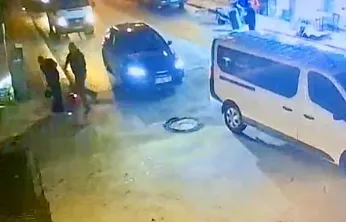 Bodrum'da önce kurtardı, sonra tokat attı