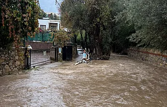 Bodrum'da yağış nedeniyle evinde mahsur kalan hamile kadın kurtarıldı